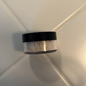 KVD lock it translucent setting powder